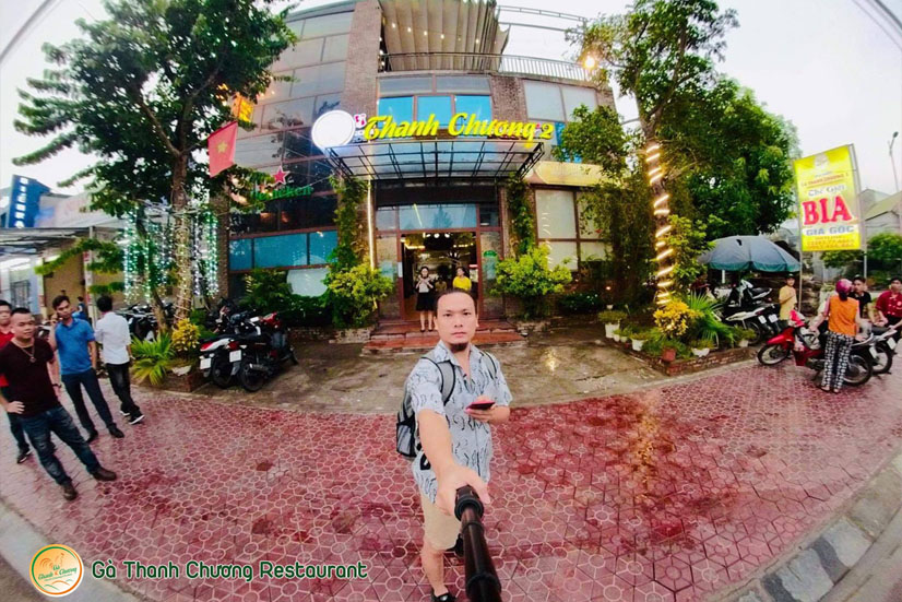 Khách hàng lưu khoảnh khắc